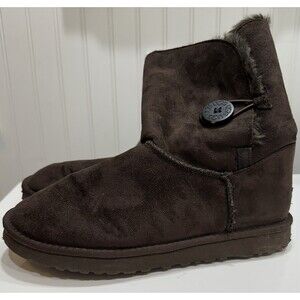 UGG Australia Women's Bailey Button II Boot - Brown, 9 US
